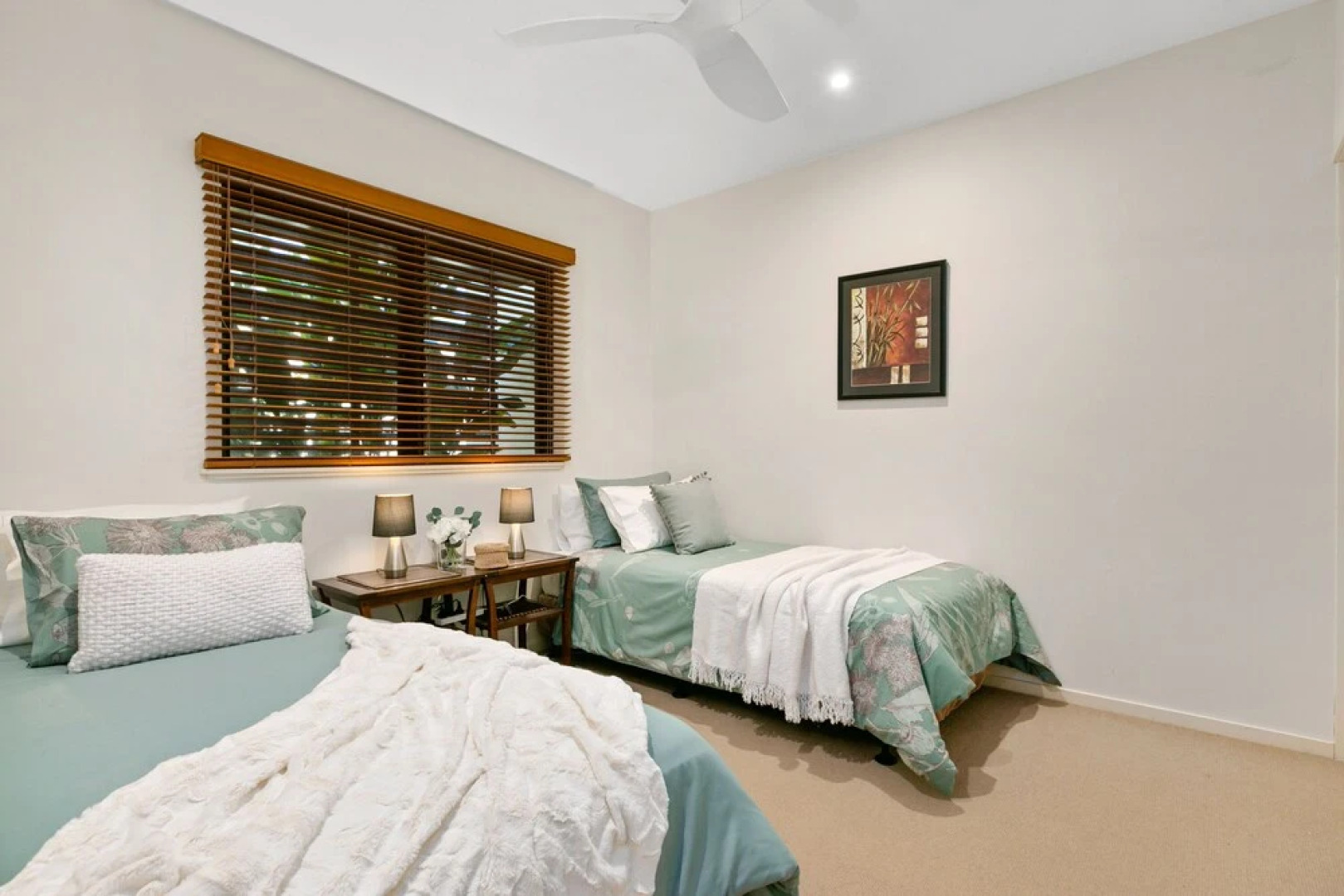 Beachfront Apartment with Ocean Views