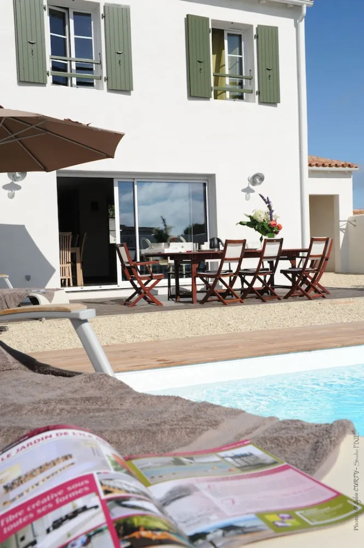 La villa - Phare de Chauveau