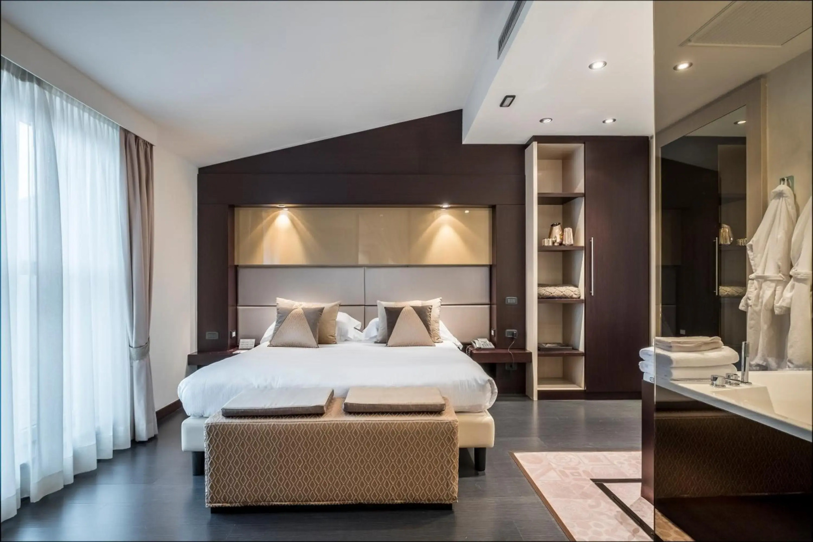 Winter Garden Hotel - Bergamo Airport