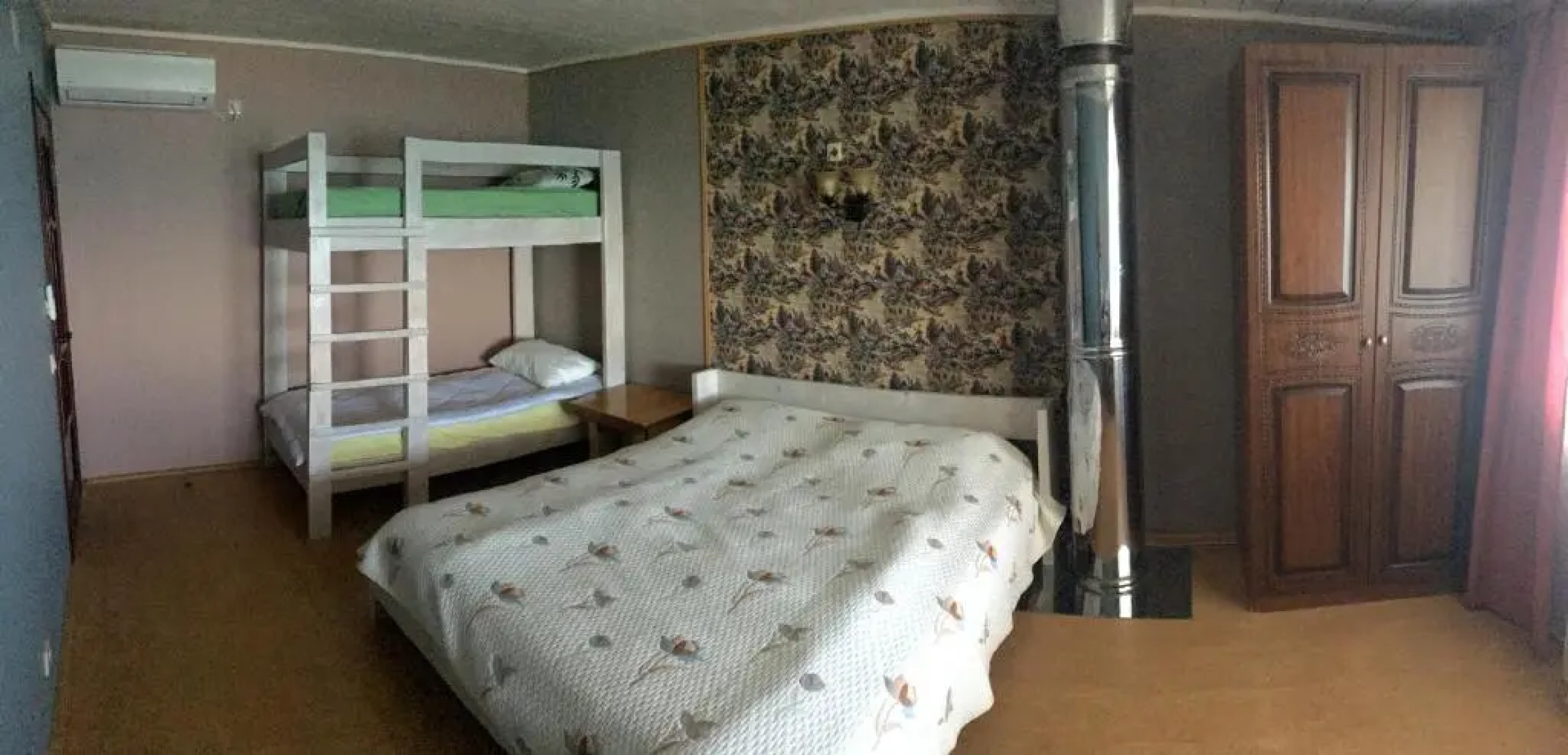 Apartments on Geroyev 16 Marta