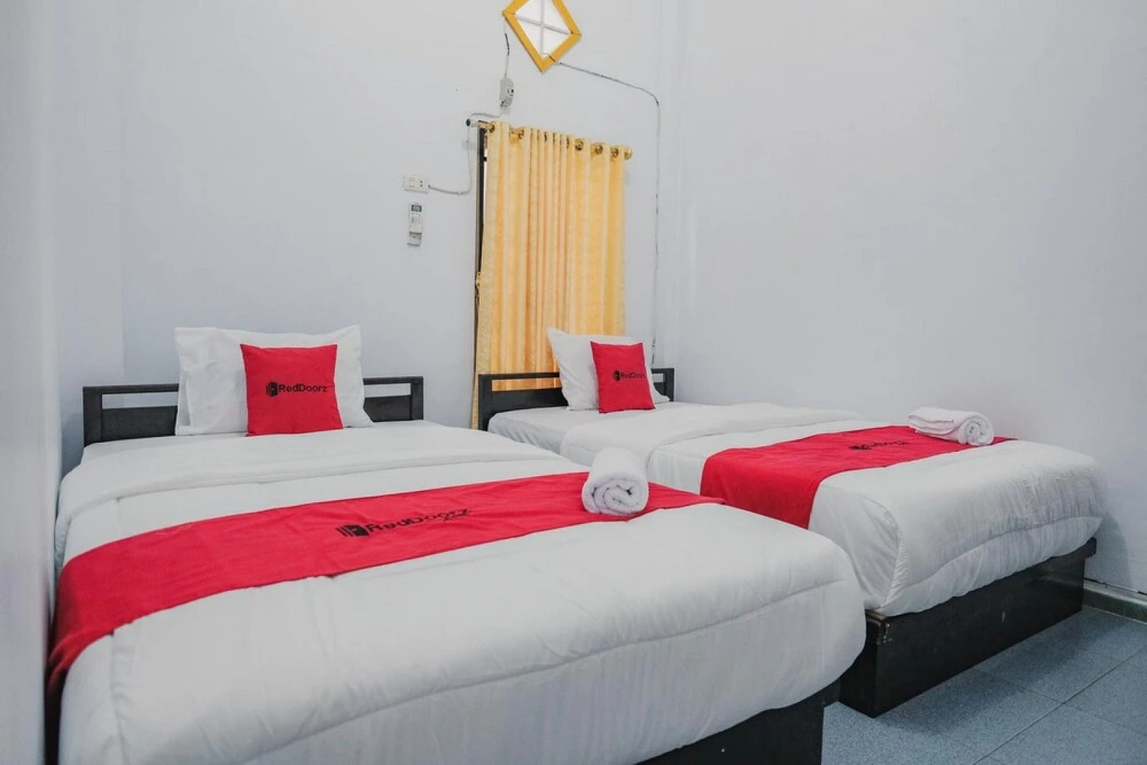 Hotel Umro by RedDoorz