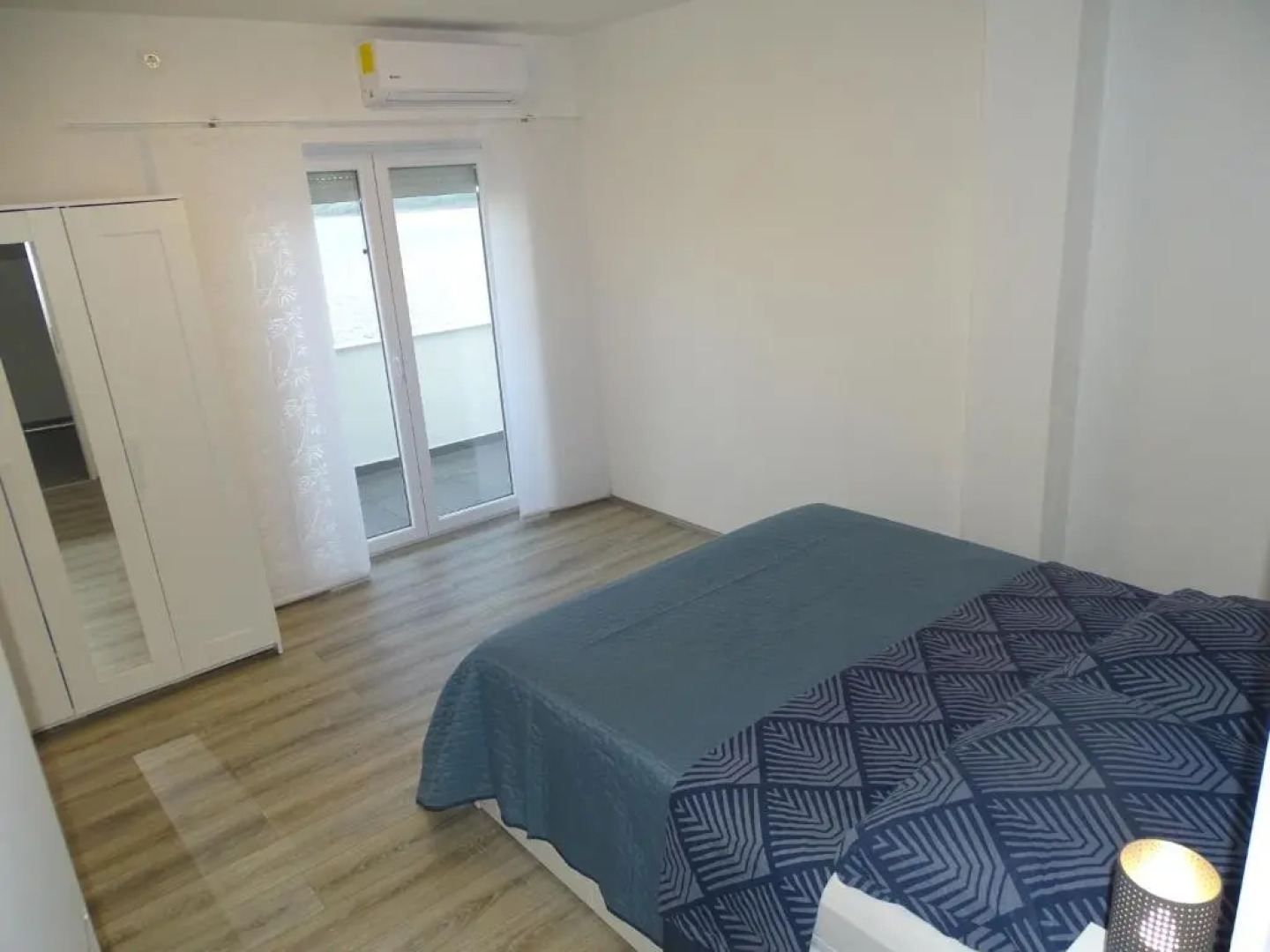 Seaside Villa mit Pool für 12 Personen