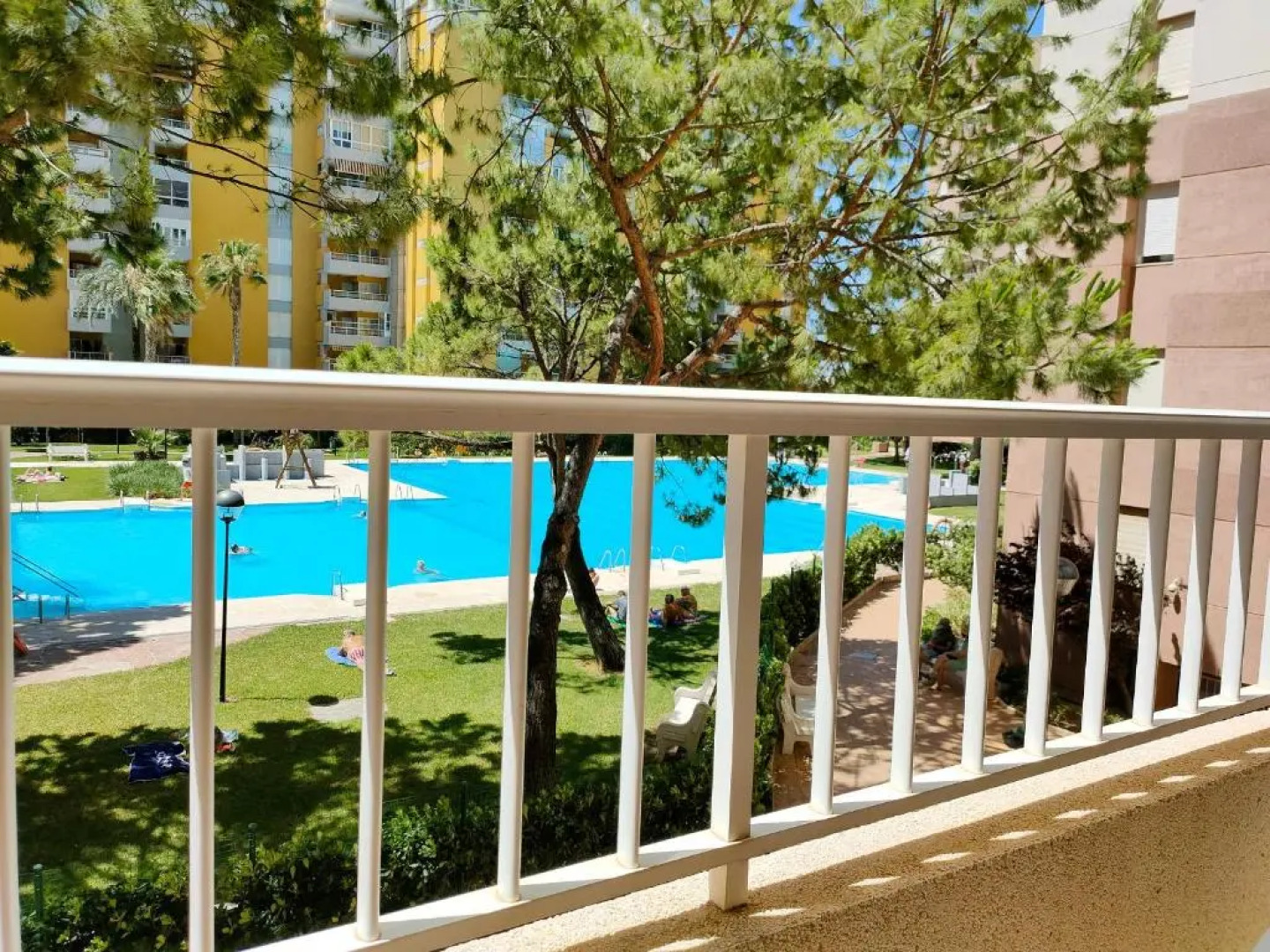 Global Properties, Apartamento con piscina en Residencial Brezo