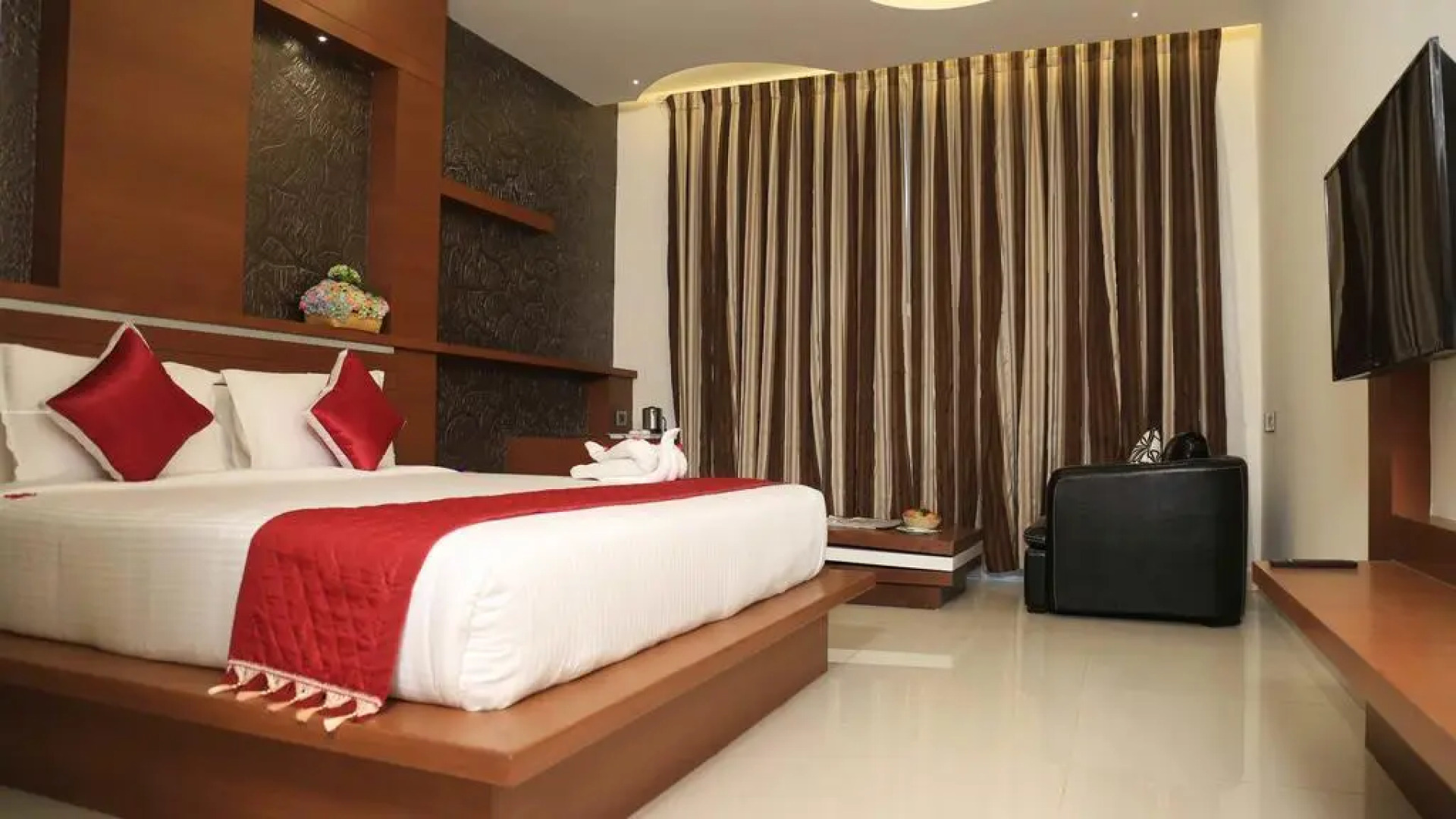 Hotel Pioneer Grand Palace