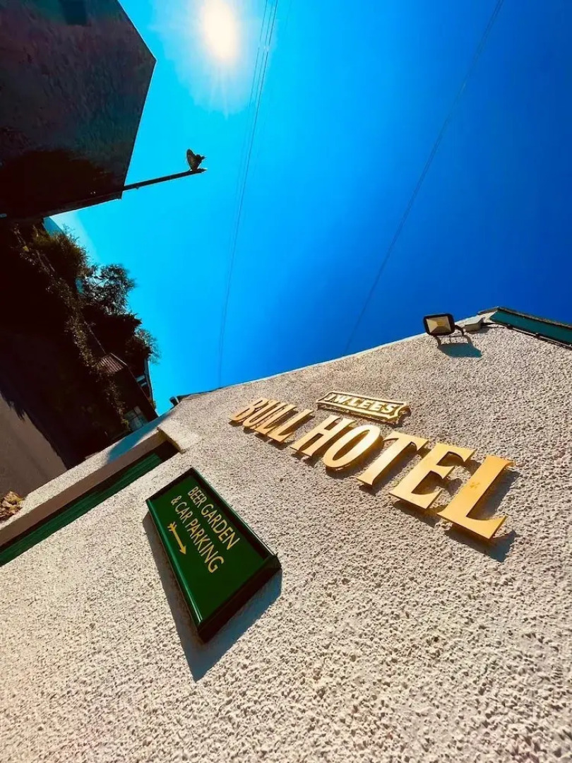 Bull Hotel