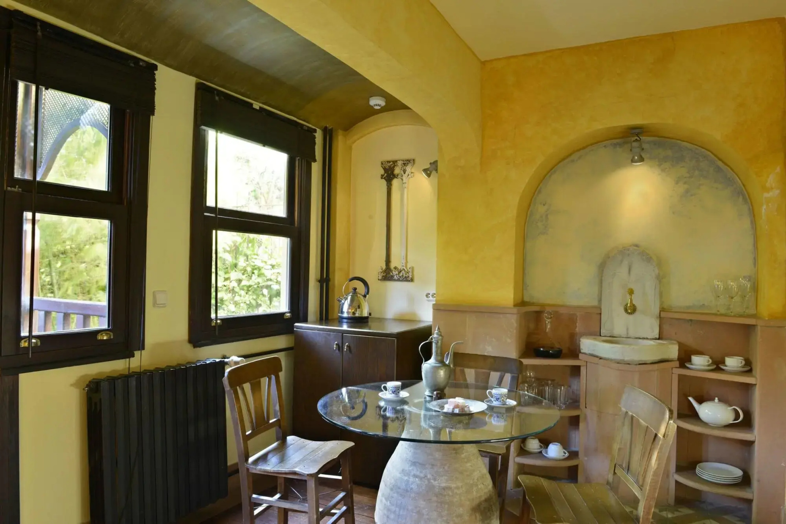 Hotel Empress Zoe