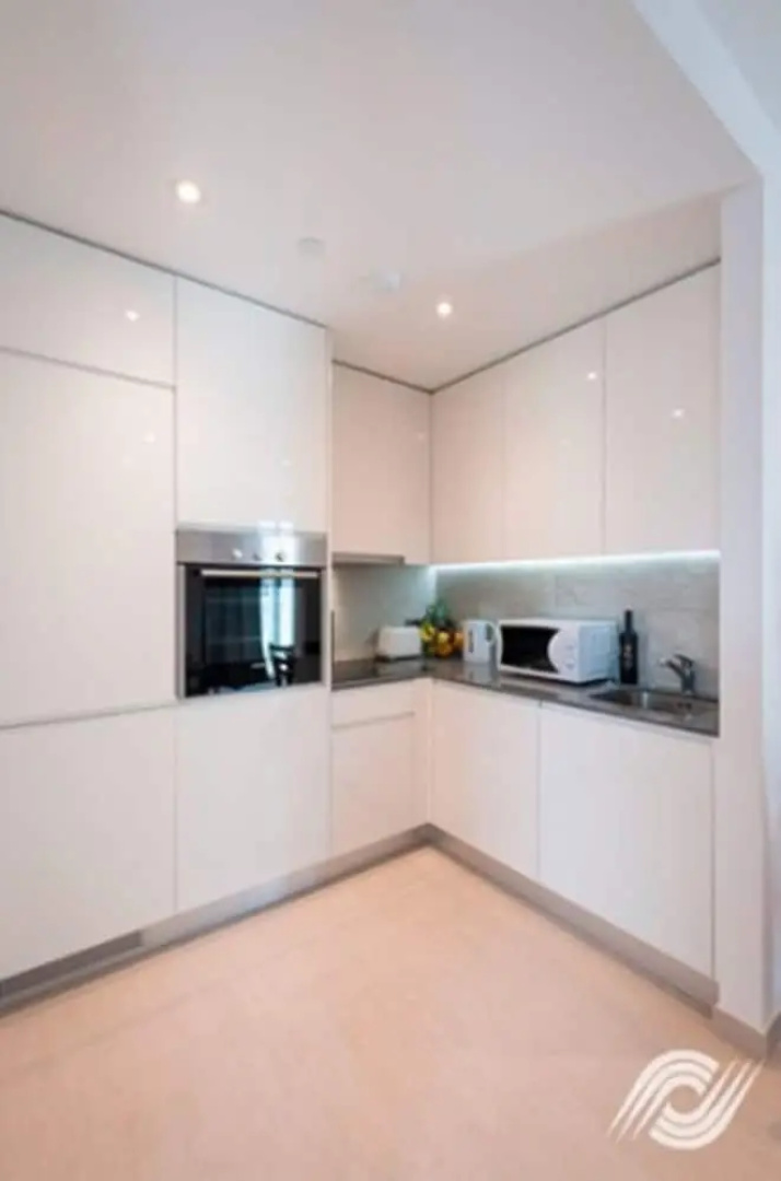 Bentley Holiday Apartments - West One