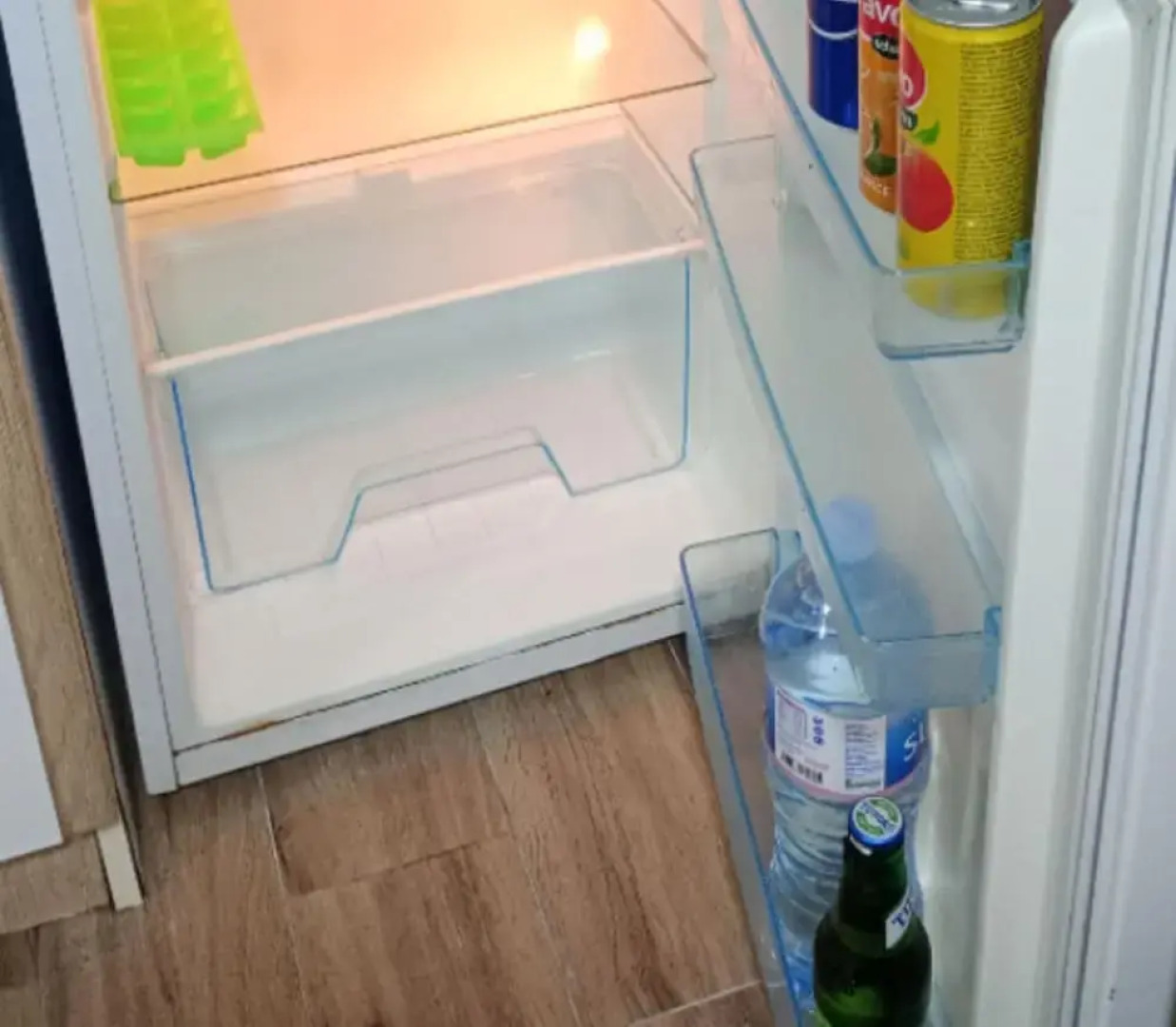 Sereni̇ta Stone House