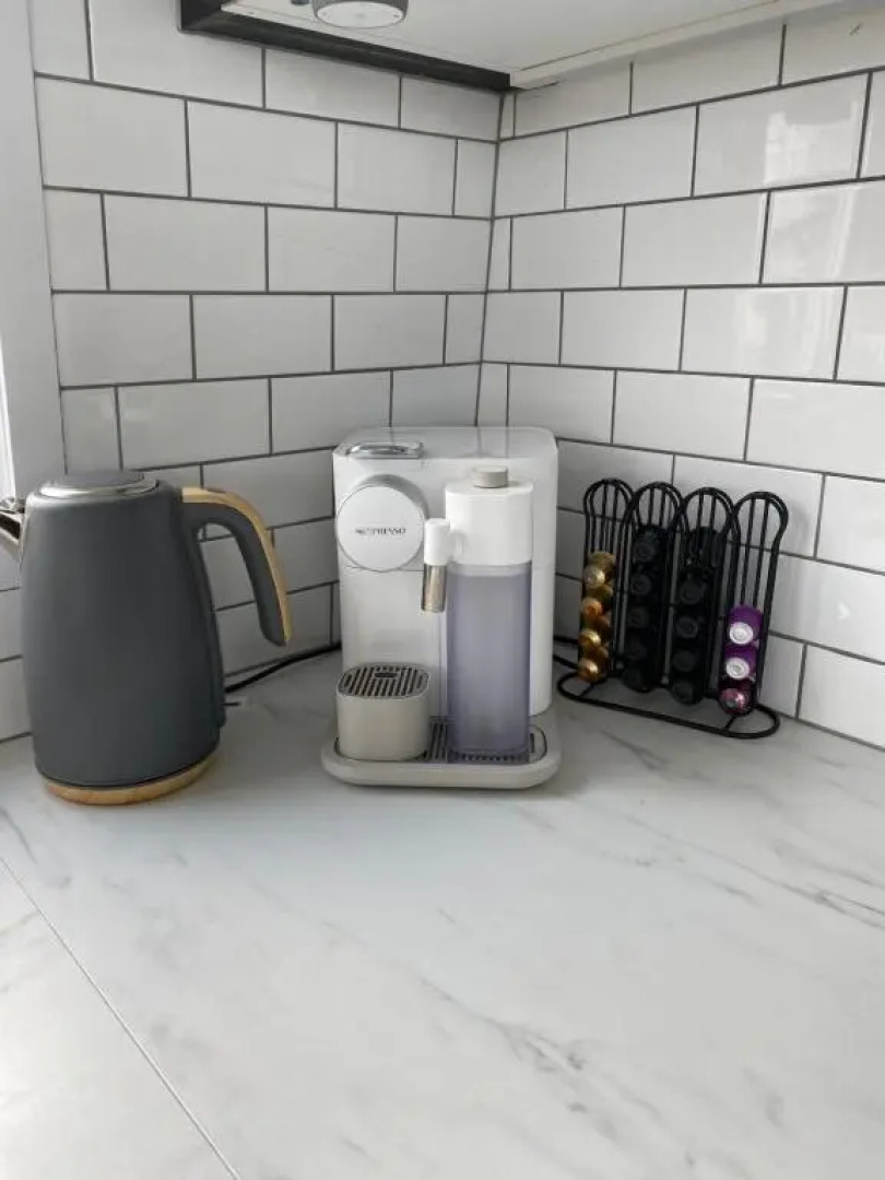 Swamp Fox luxury 2BR Dutch Barge