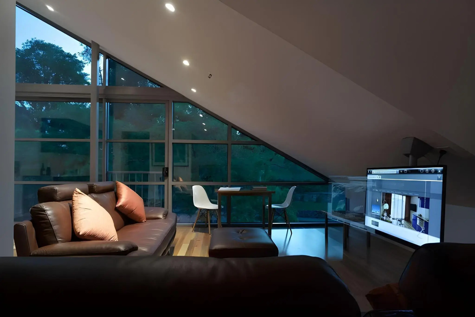 Salamanca Wharf Hotel