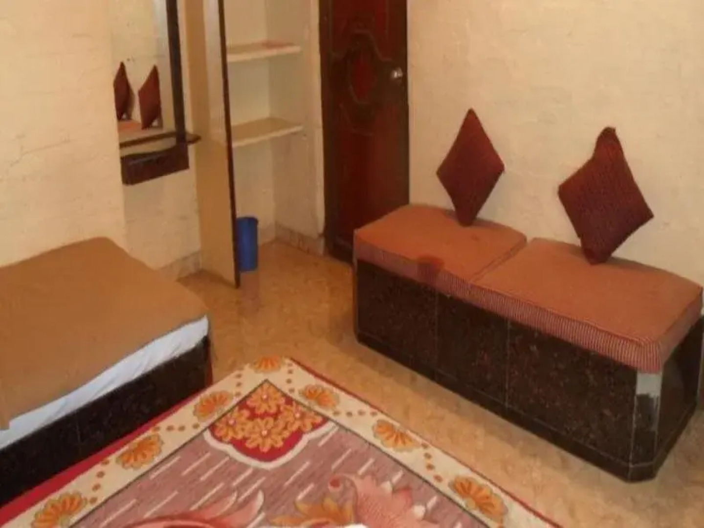 Hotel Royal Residency