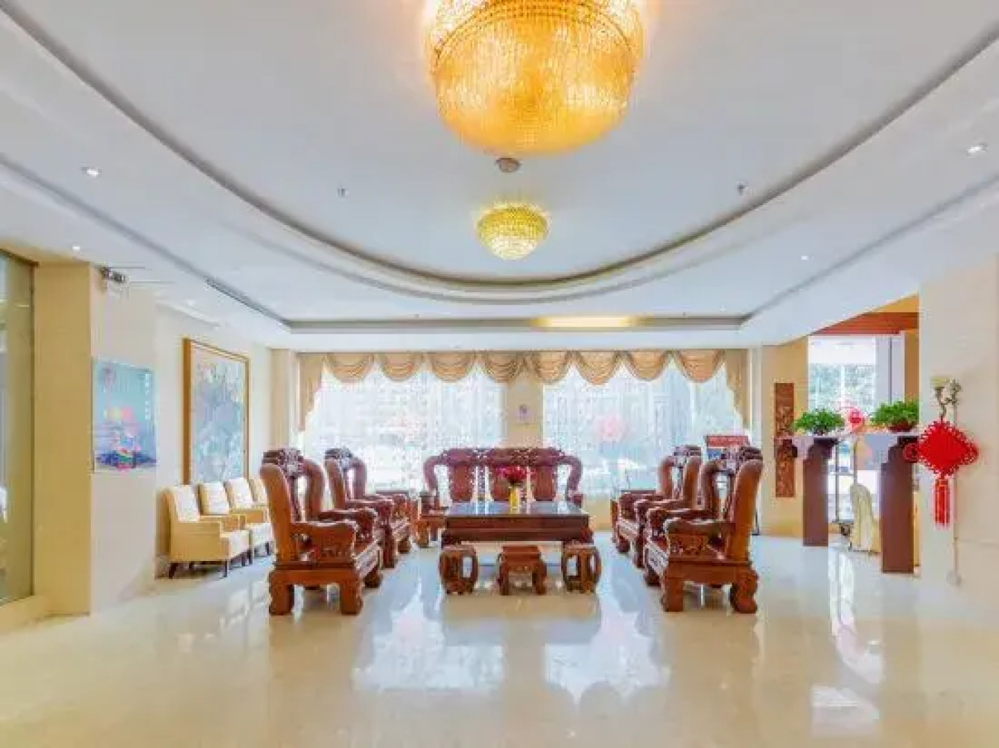 Friendly Hotel (Shaoguan Nanhua Temple)