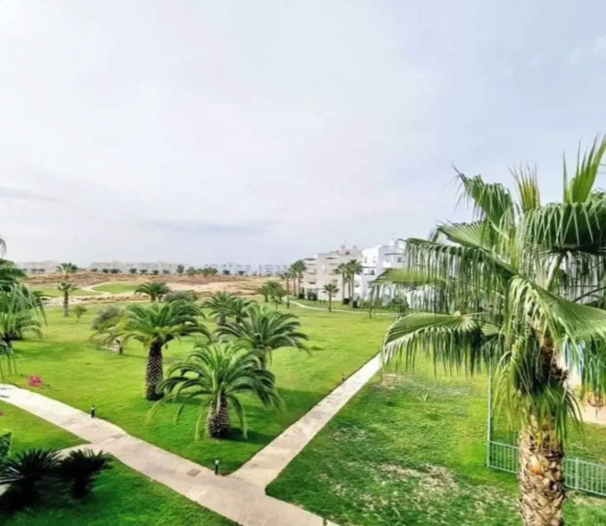 Stylish 2-bed Apartment Overlooking the Fairways