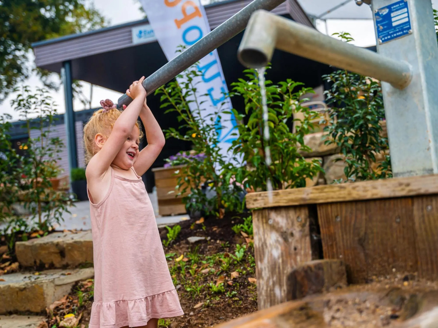 Contemporary chalet with airco, in a holiday park, in a natural environment