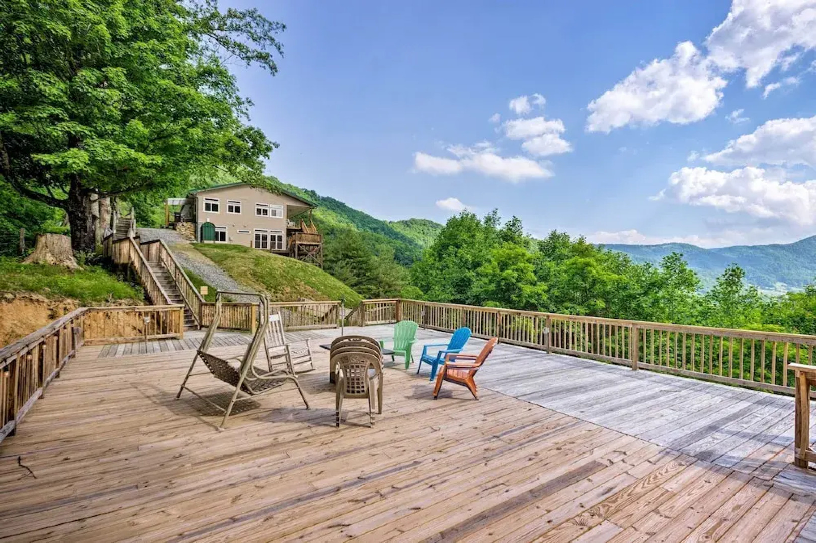 Private Blue Ridge Home w/ Hot Tub, Mountain Views
