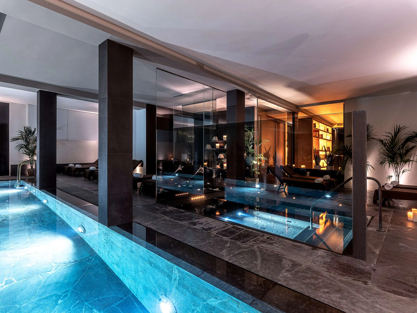 Victoria Palace Hotel