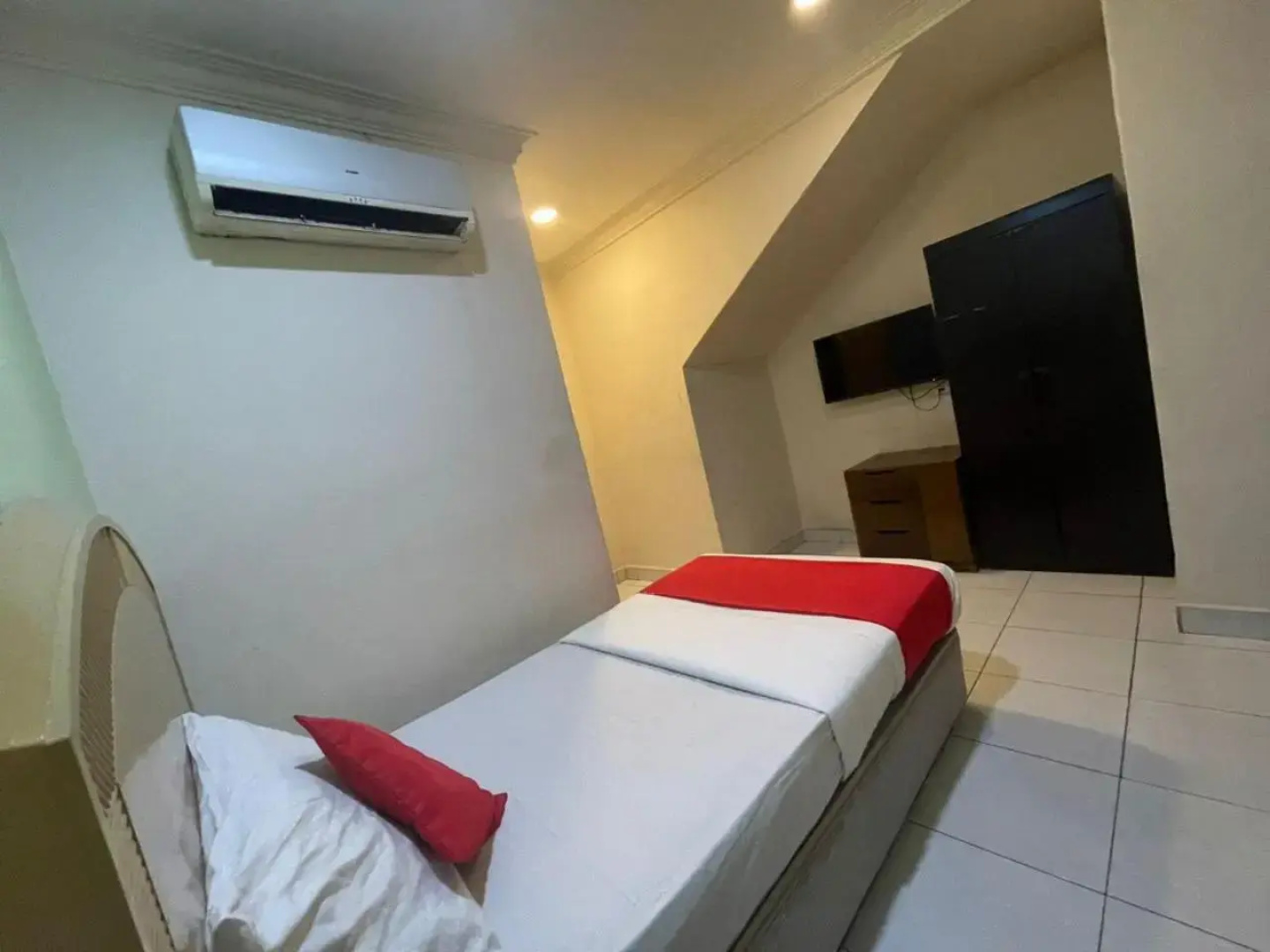 OYO 1002 Hotel Sahara Inn Batu Caves