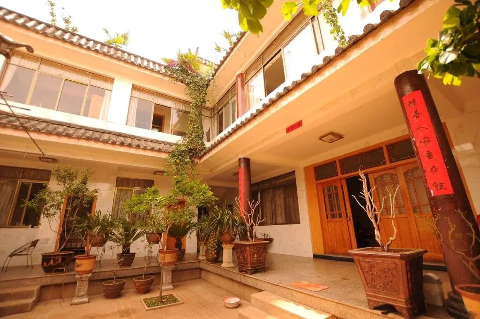 Xianrenkongfang Hostel Lijiang