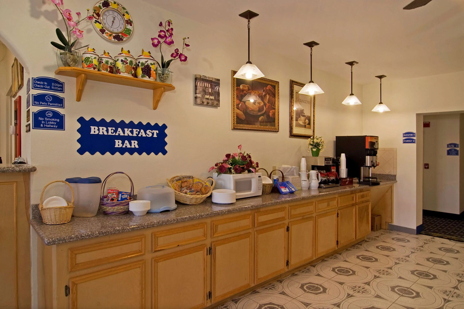 Americas Best Value Inn & Suites Bush Intl Airport