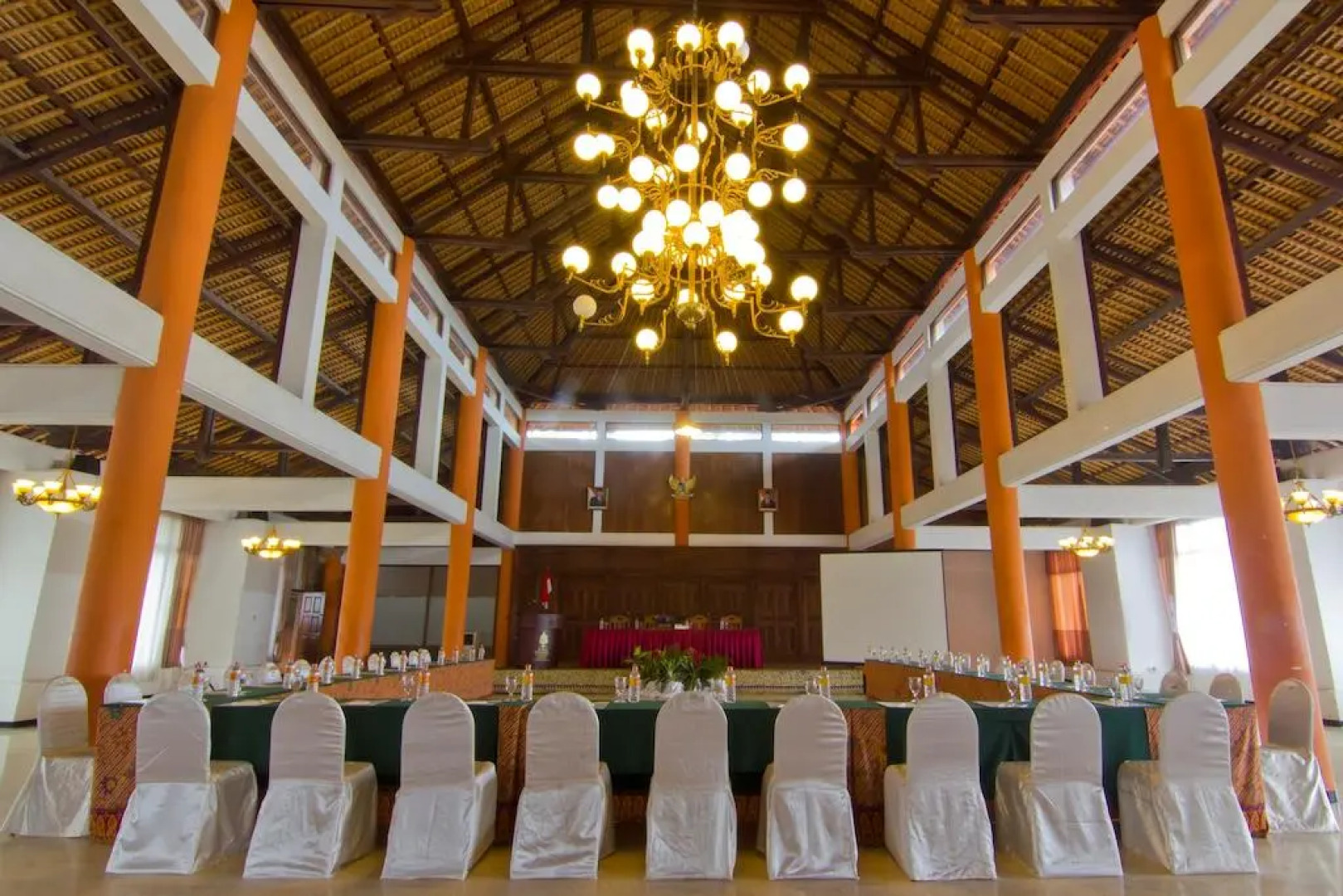 Royal Hotel and Villa Trawas