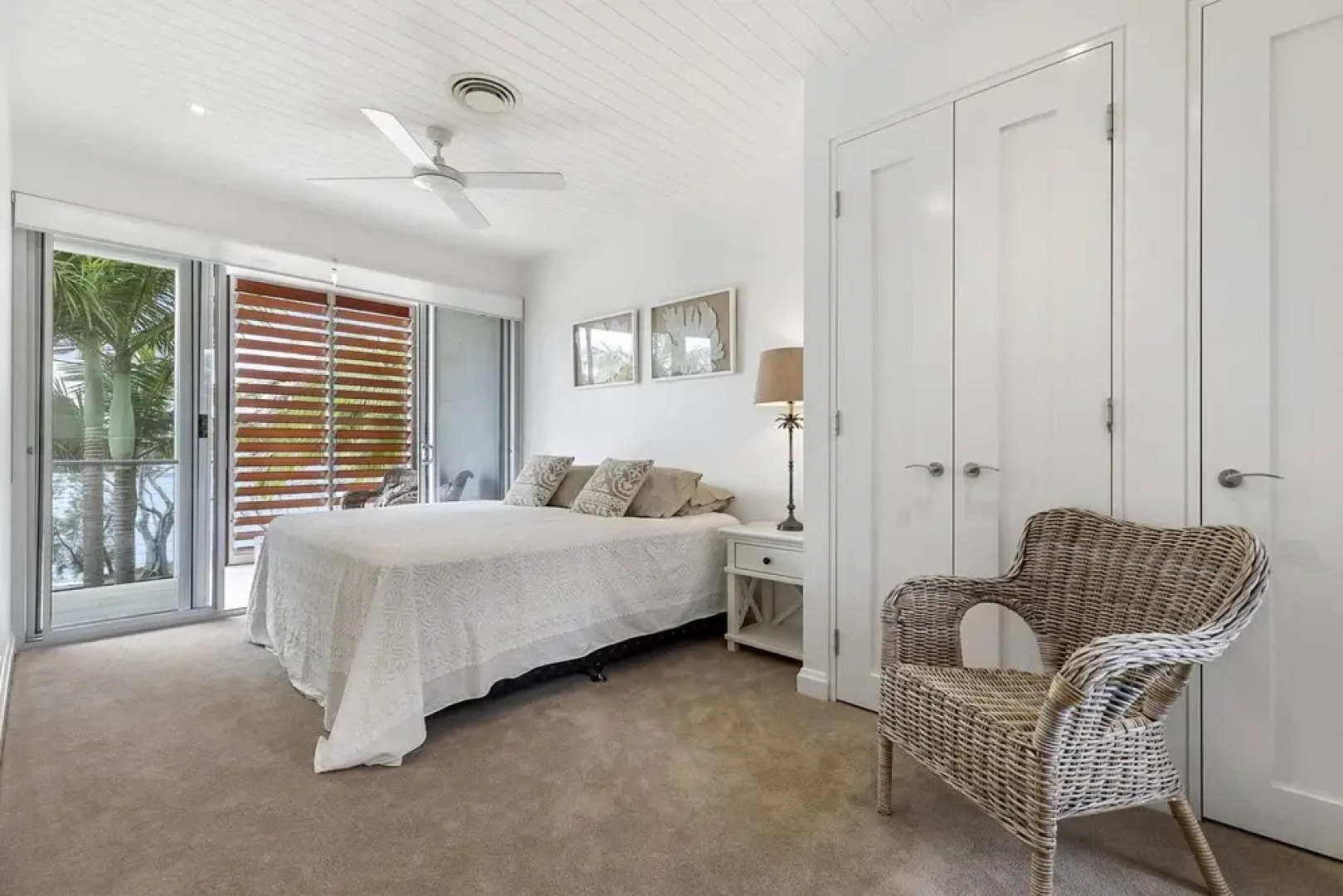 North Facing River Front Stunning Apartment - Unit 2, 9 Hilton Esplanade