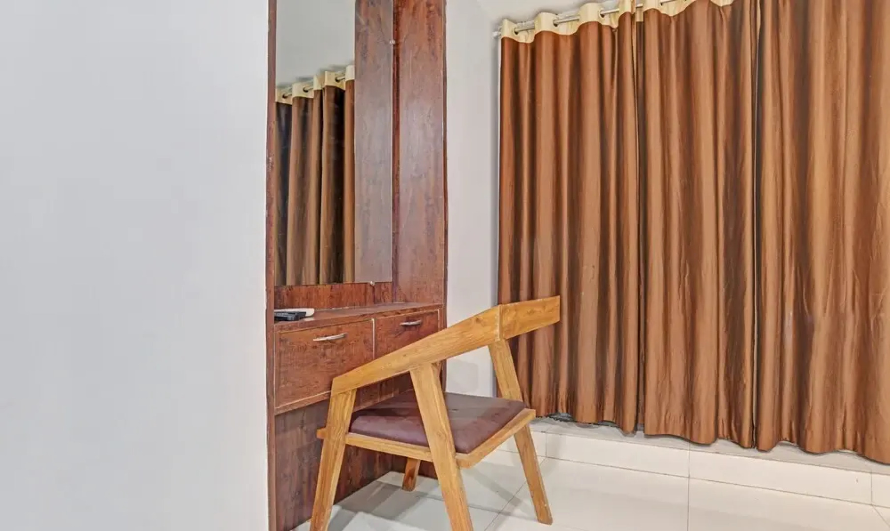 Oyo 9719 Hotel Relax Inn