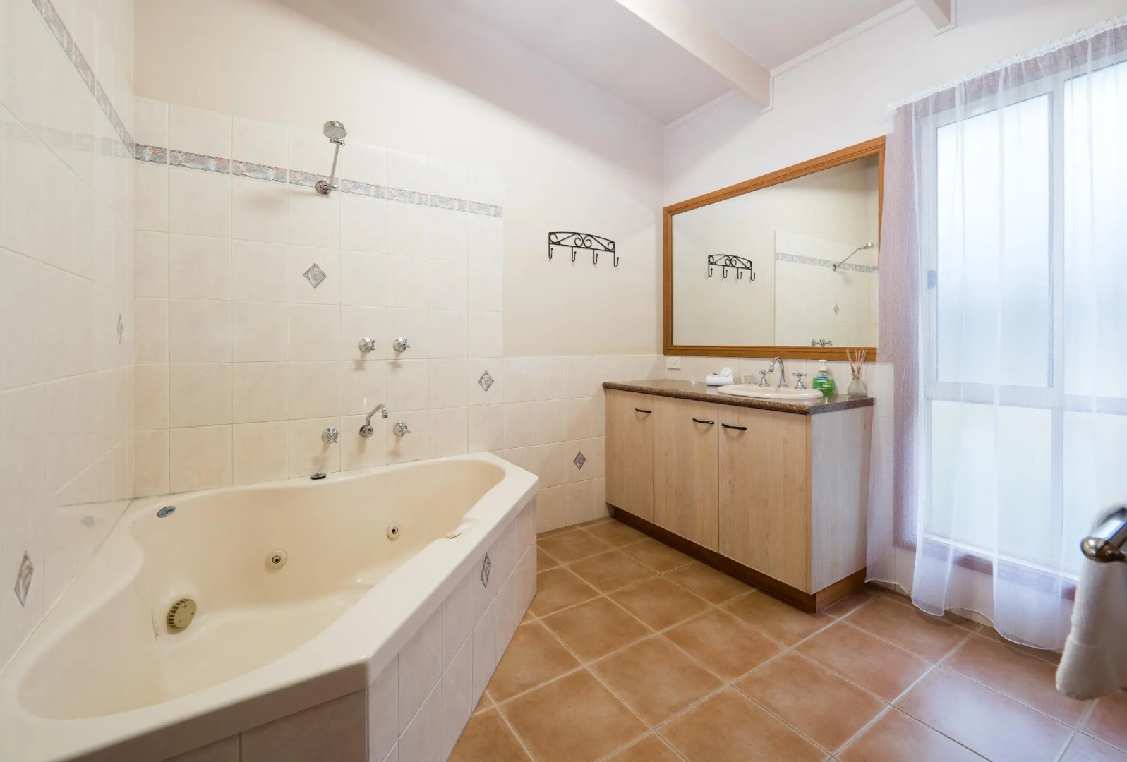 Halls Haven Holiday Units