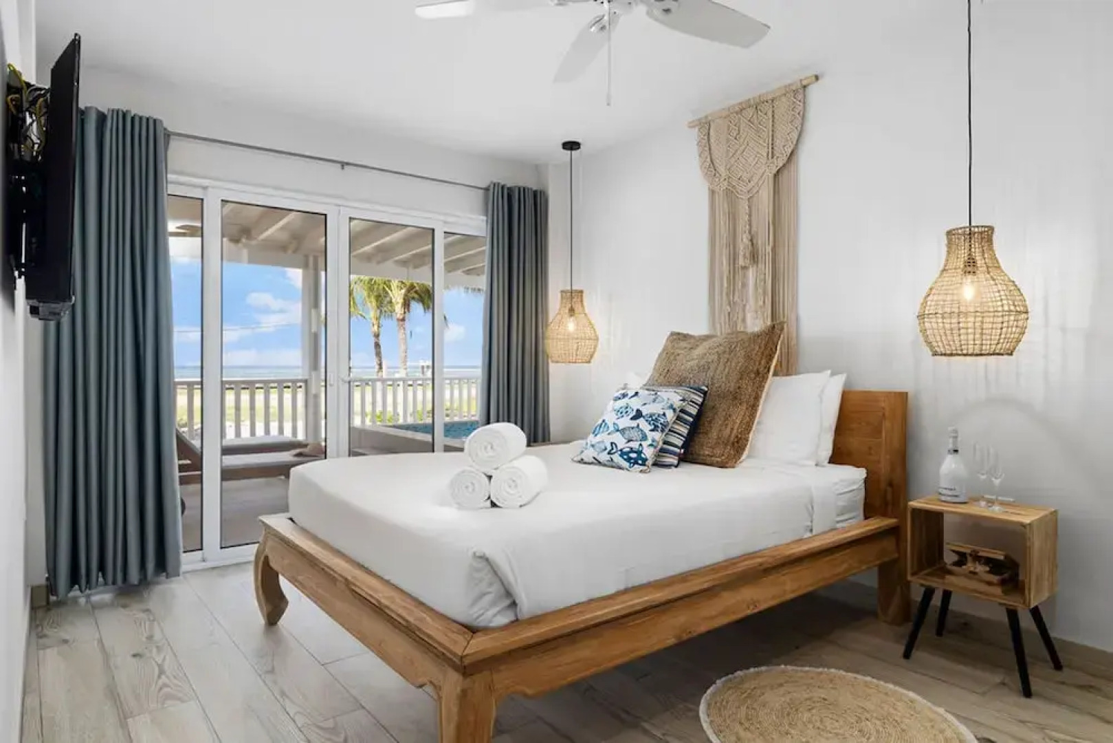 Secluded Beachfront Gem Pool Patio View BBQ