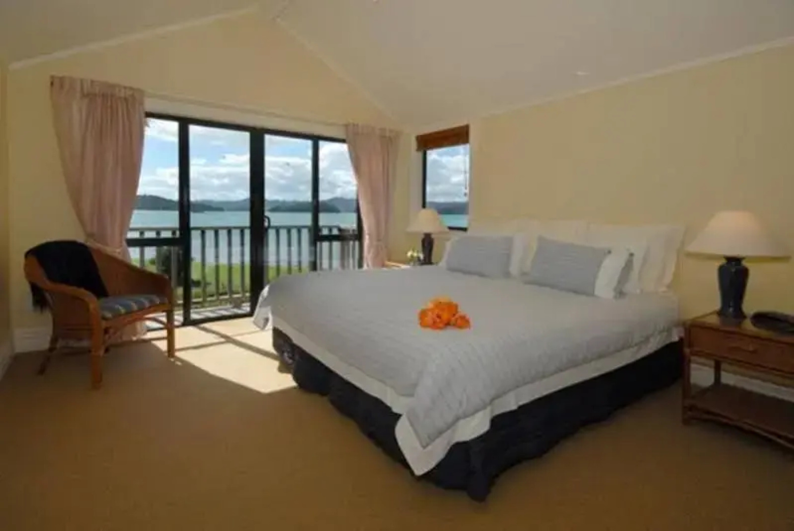 Pawhaoa Bay Lodge