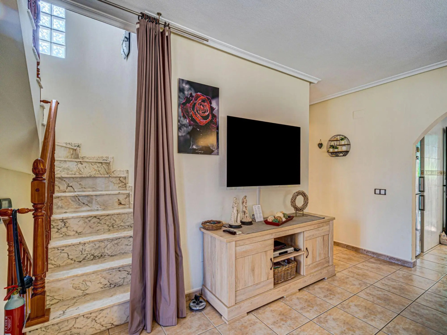 Inviting Holiday Home in Orihuela with Garden