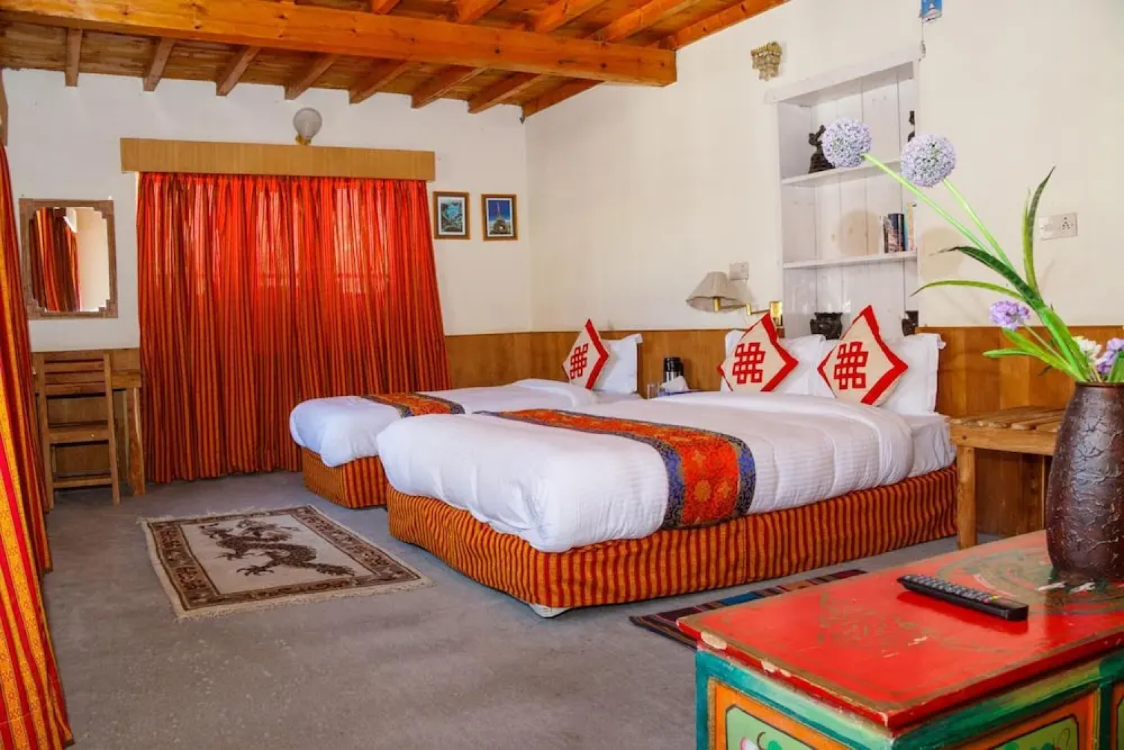 Hotel Om's Home