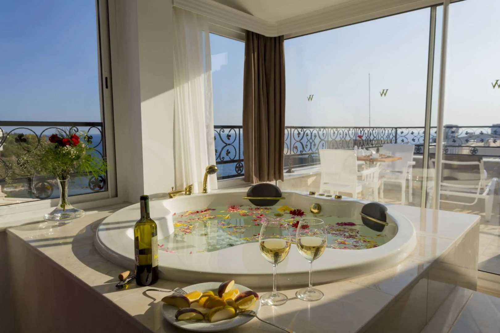 Wise Hotel & SPA - Adult Only