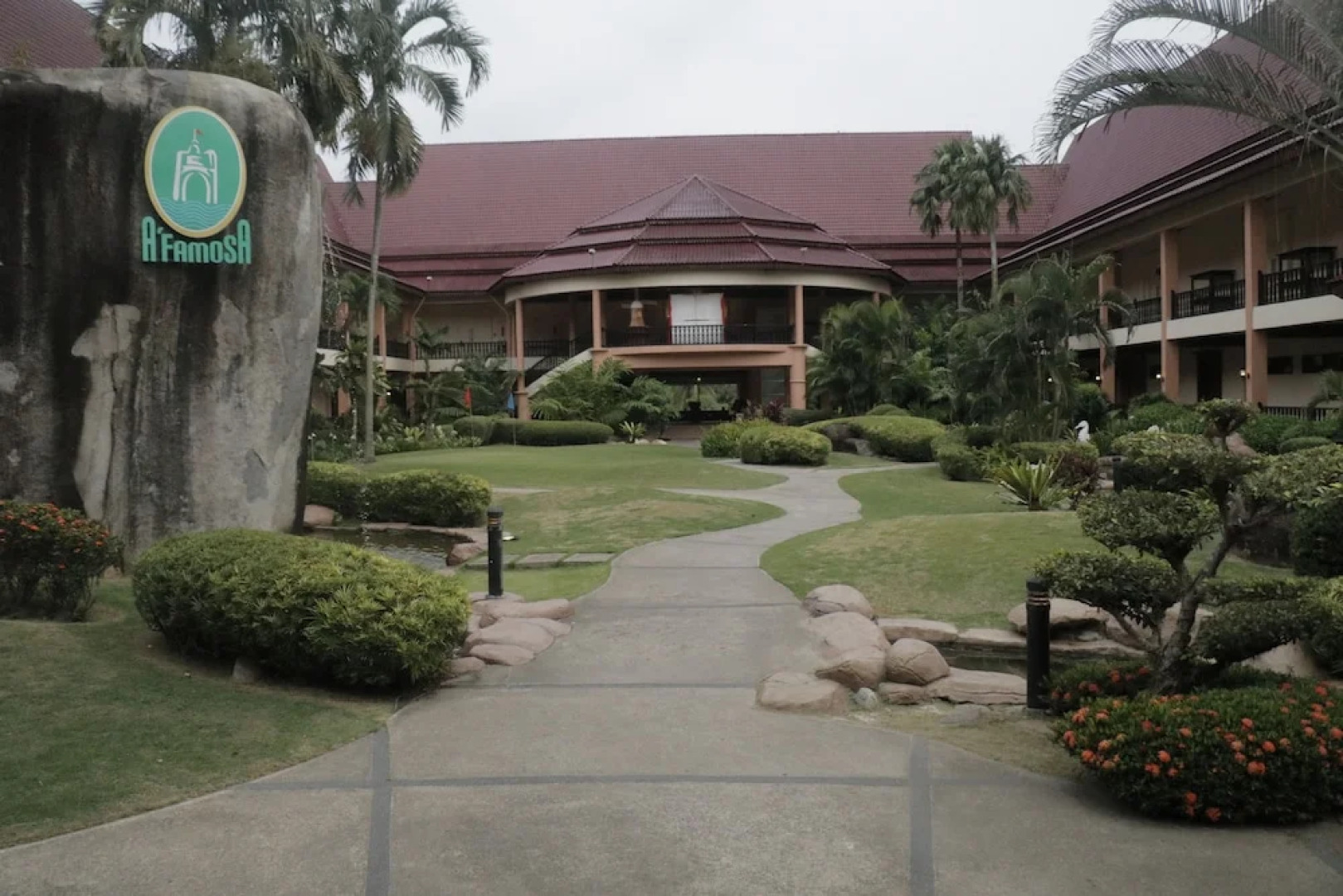 TRAVELORE.MY Homestay Villa D'Lagos