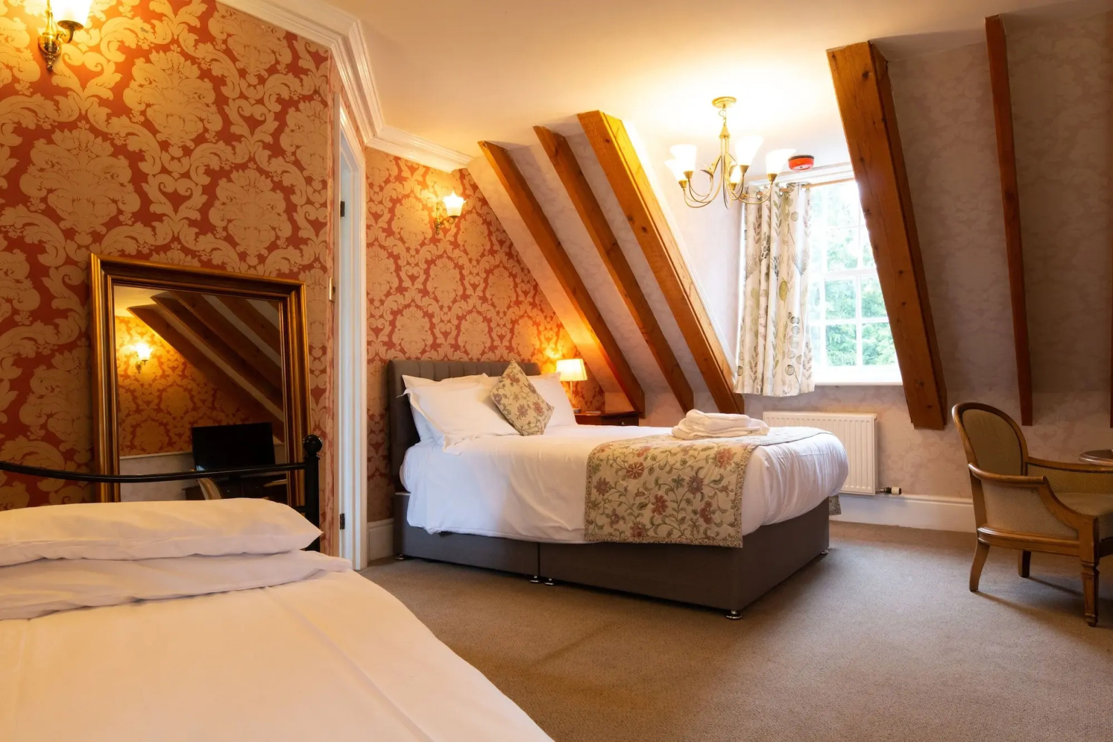 Woodlands Lodge Hotel