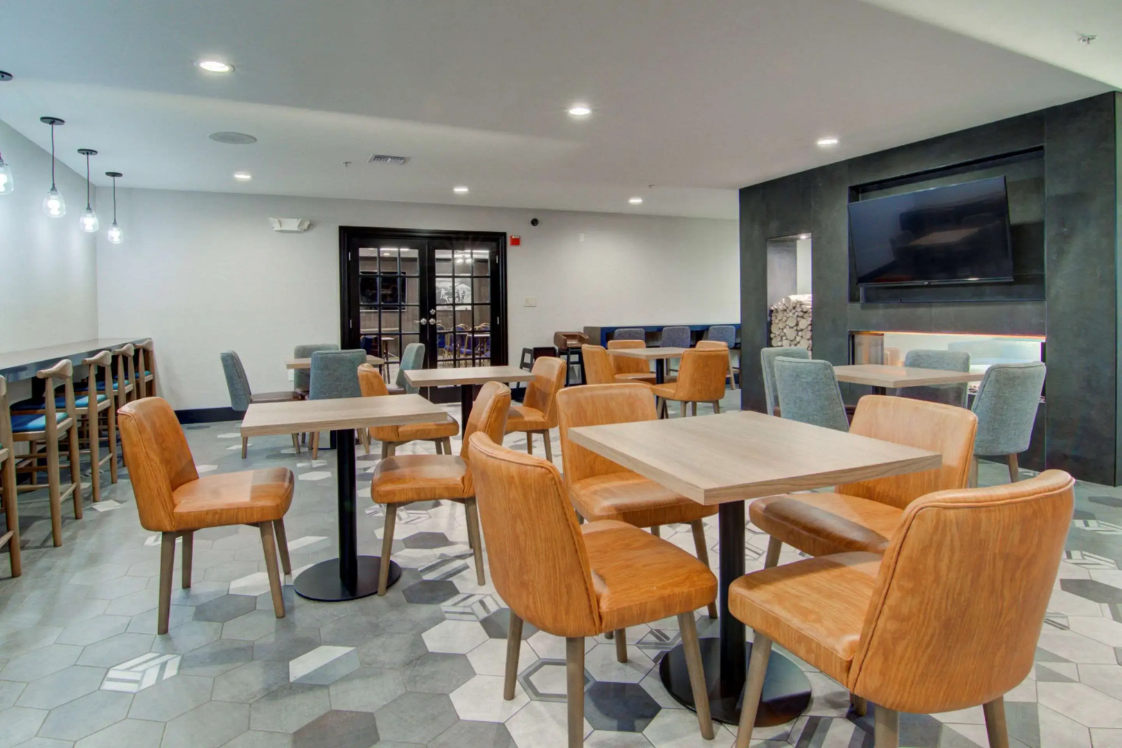 Comfort Suites Airport