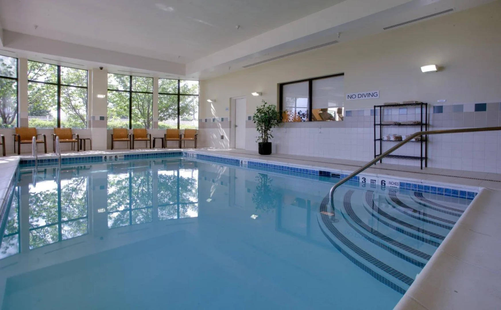 Courtyard by Marriott Republic Aprt Long Island/Farmingdale