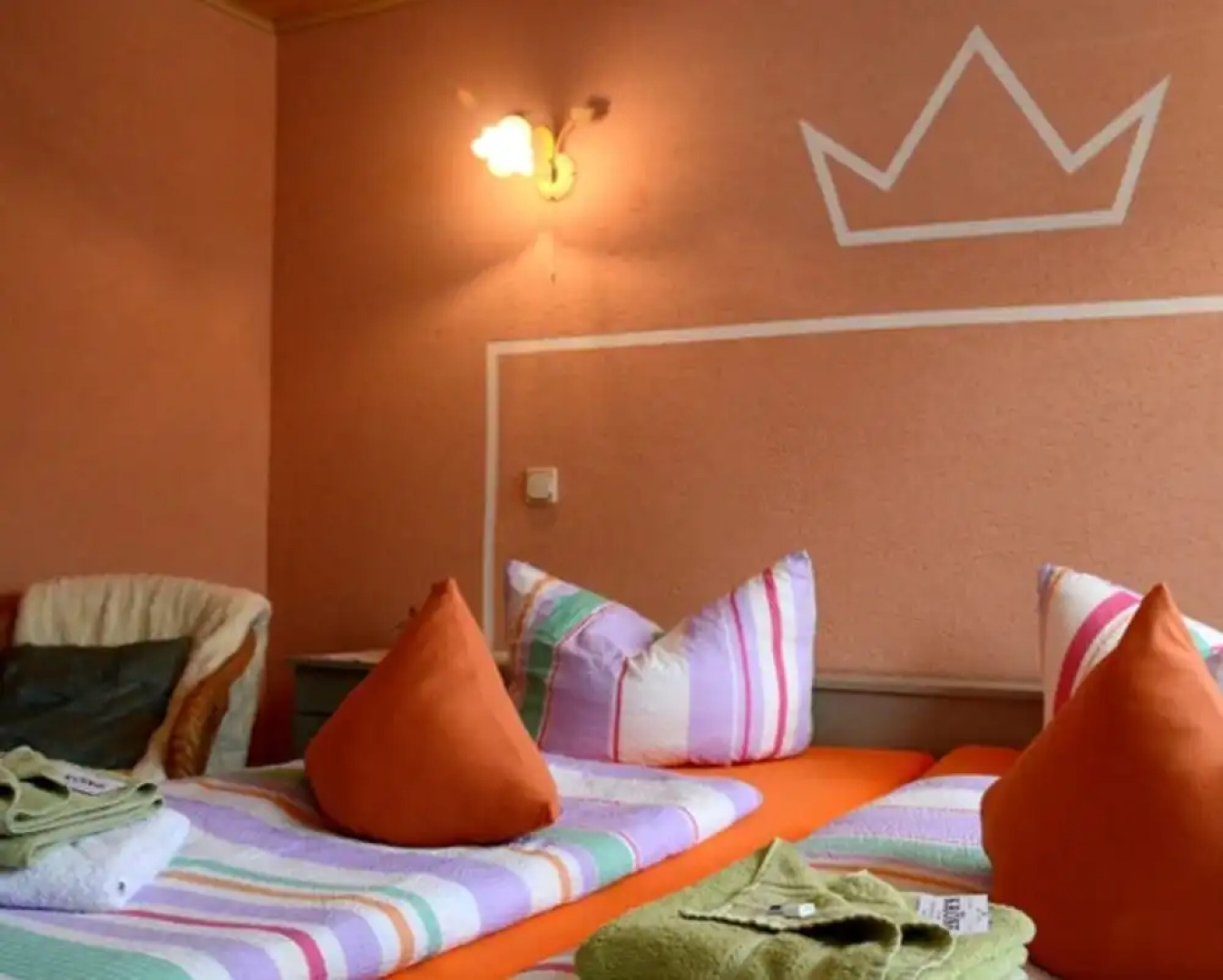 Gaststätte & Pension  Zur Krone