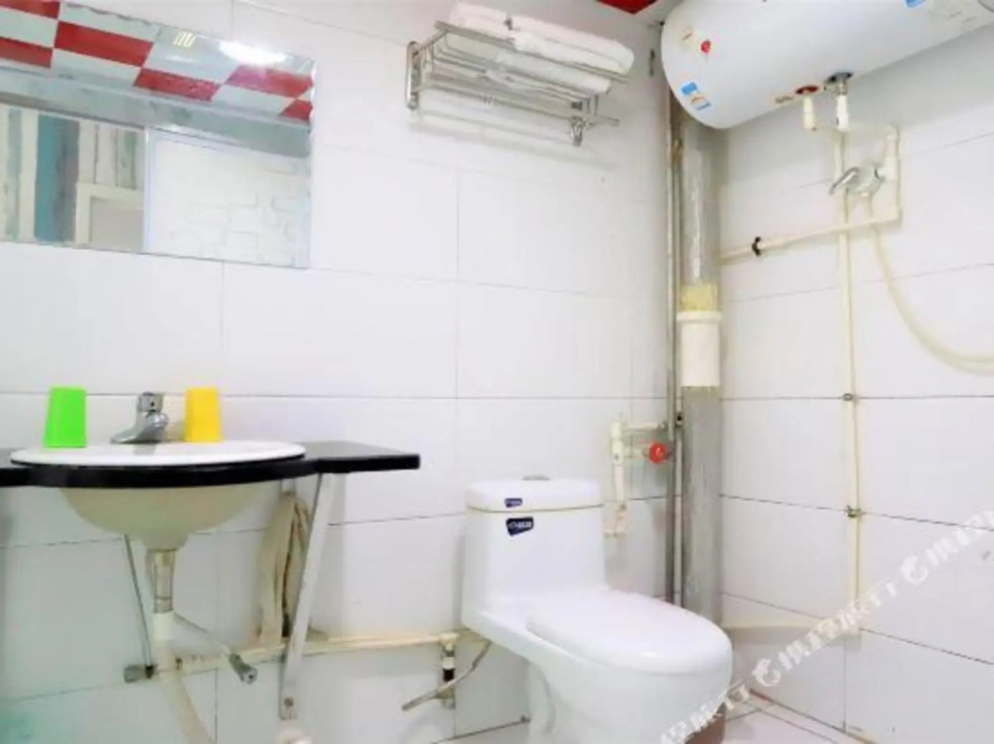 Shennongjia Hotel (Currently unavailable)