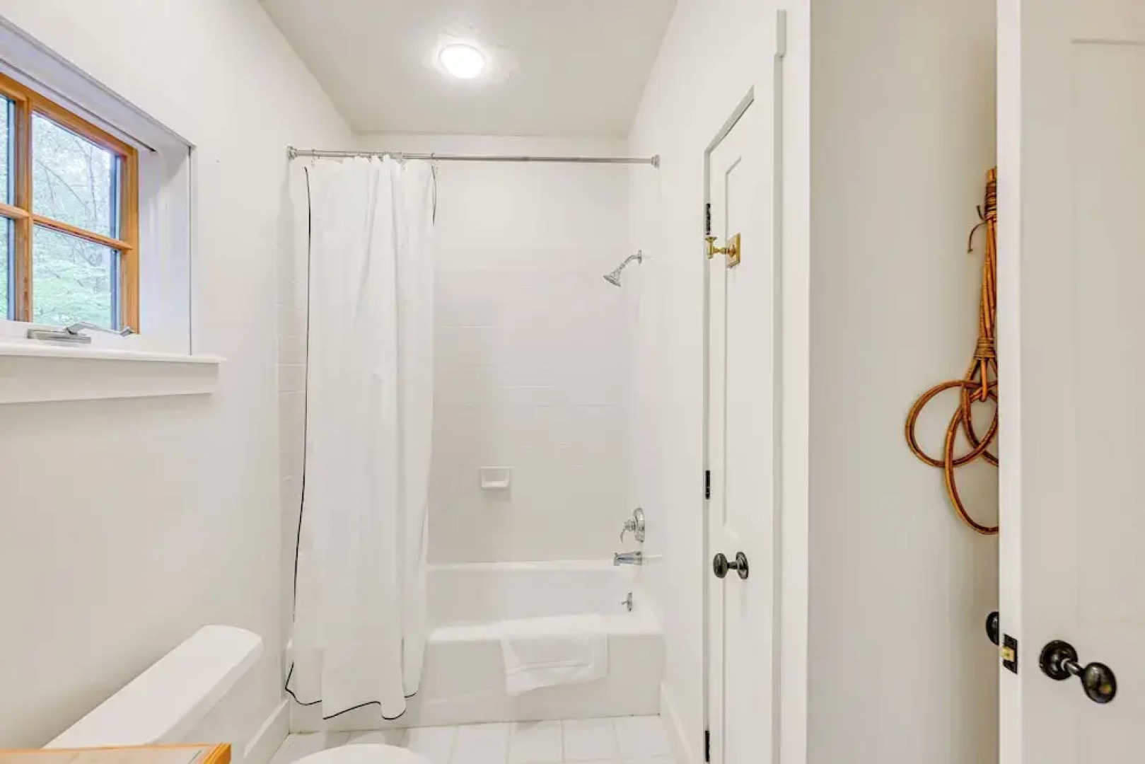 Peaceful Vacation Rental w/ Deck: 5 Mi to Cashiers