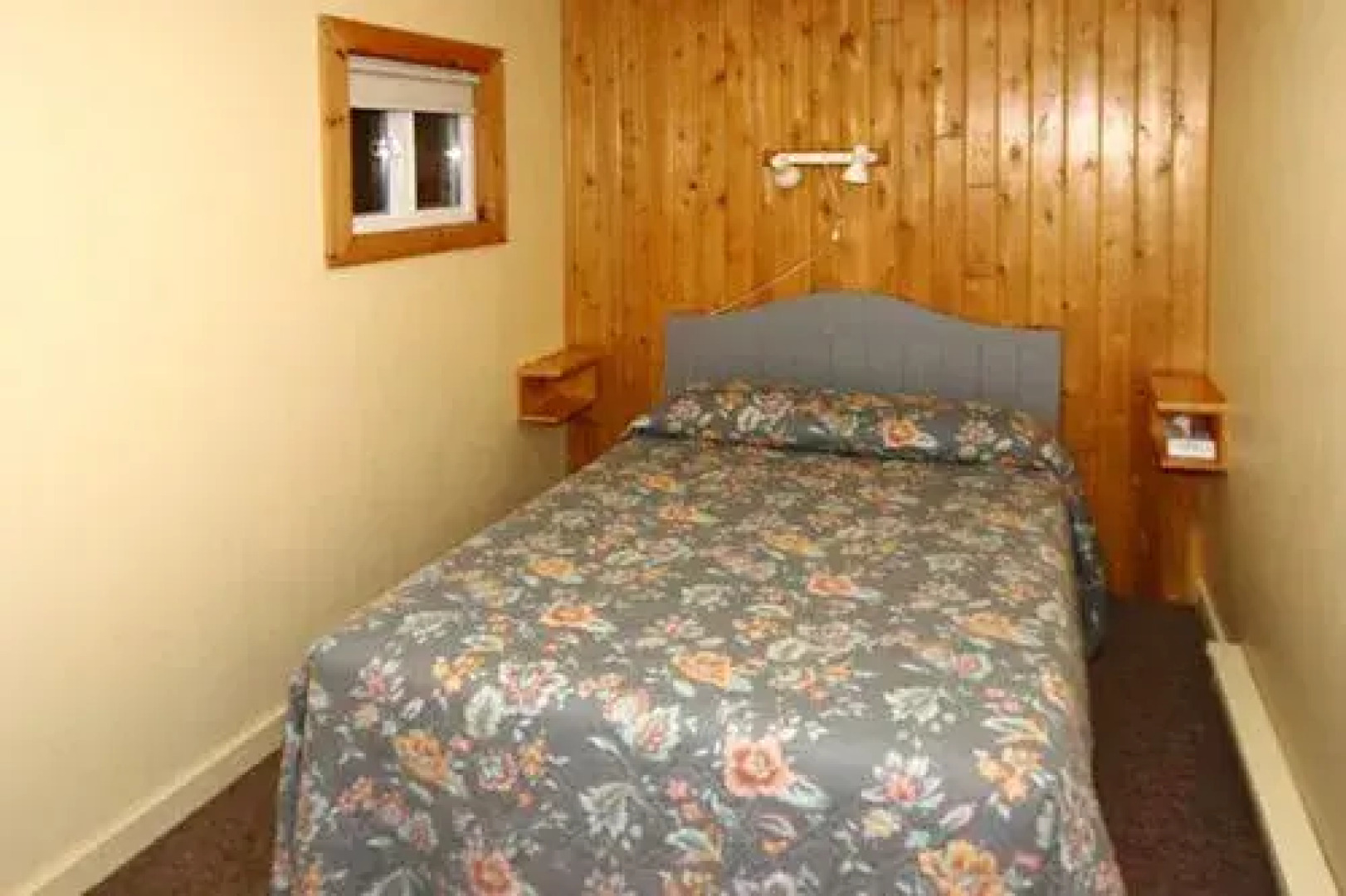 Spectacle Lake Lodge