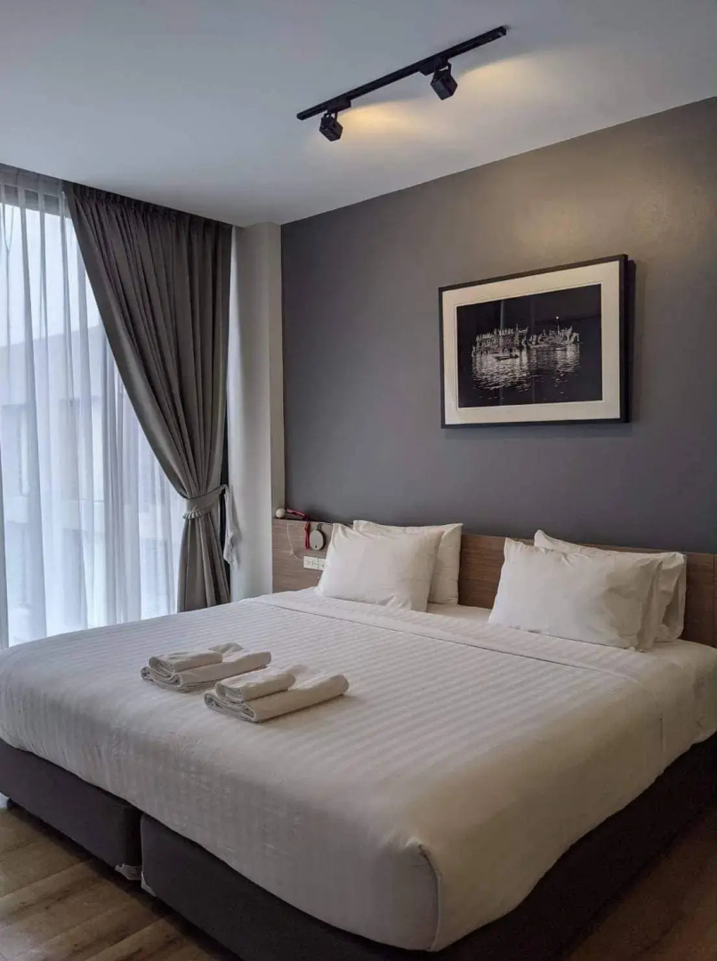 R Photo Hotel