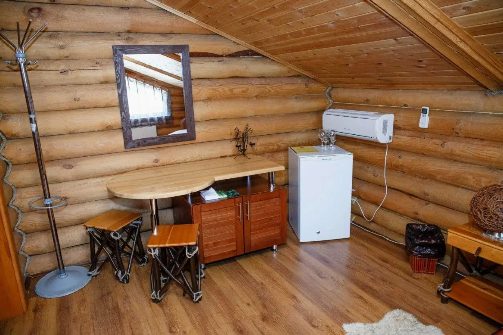 Княжий двор