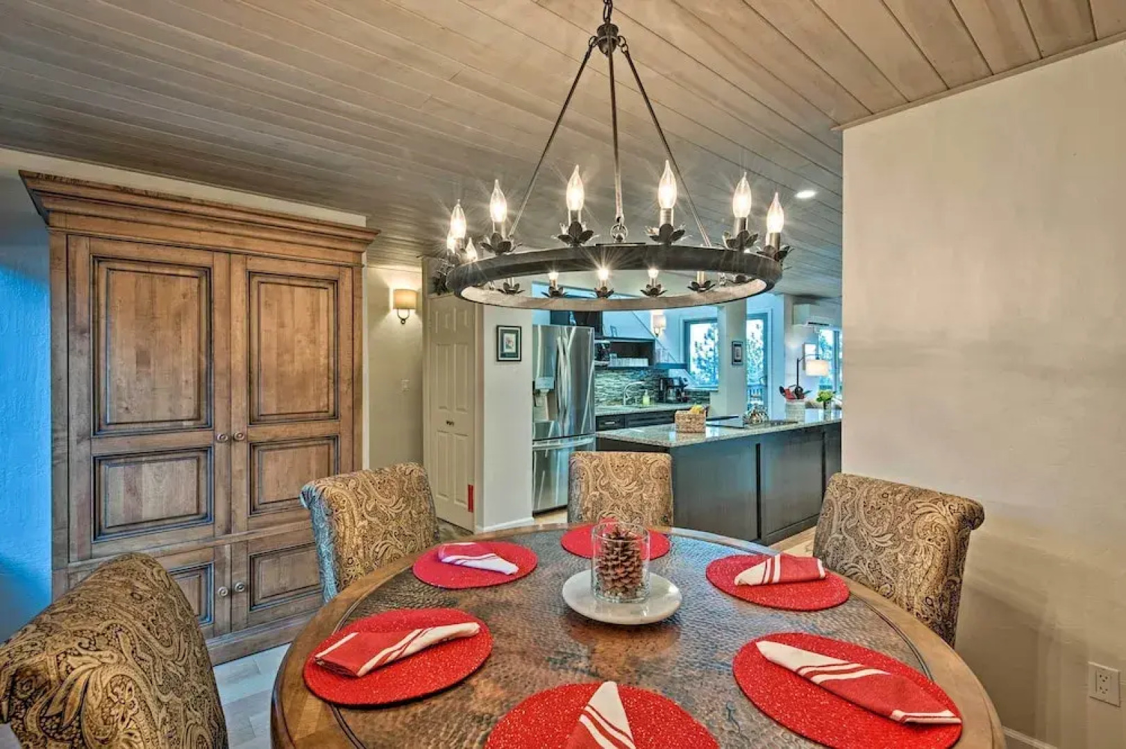 2 Mi to Heavenly Mountain: Tahoe Retreat w/ Views