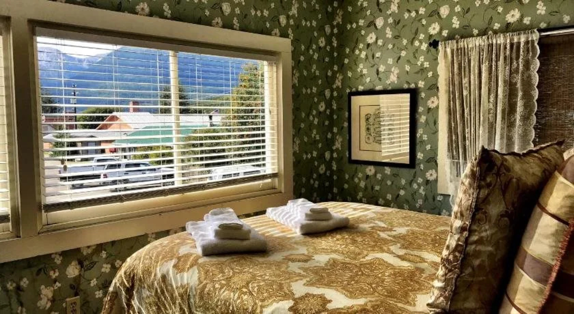 Historic Skagway Inn