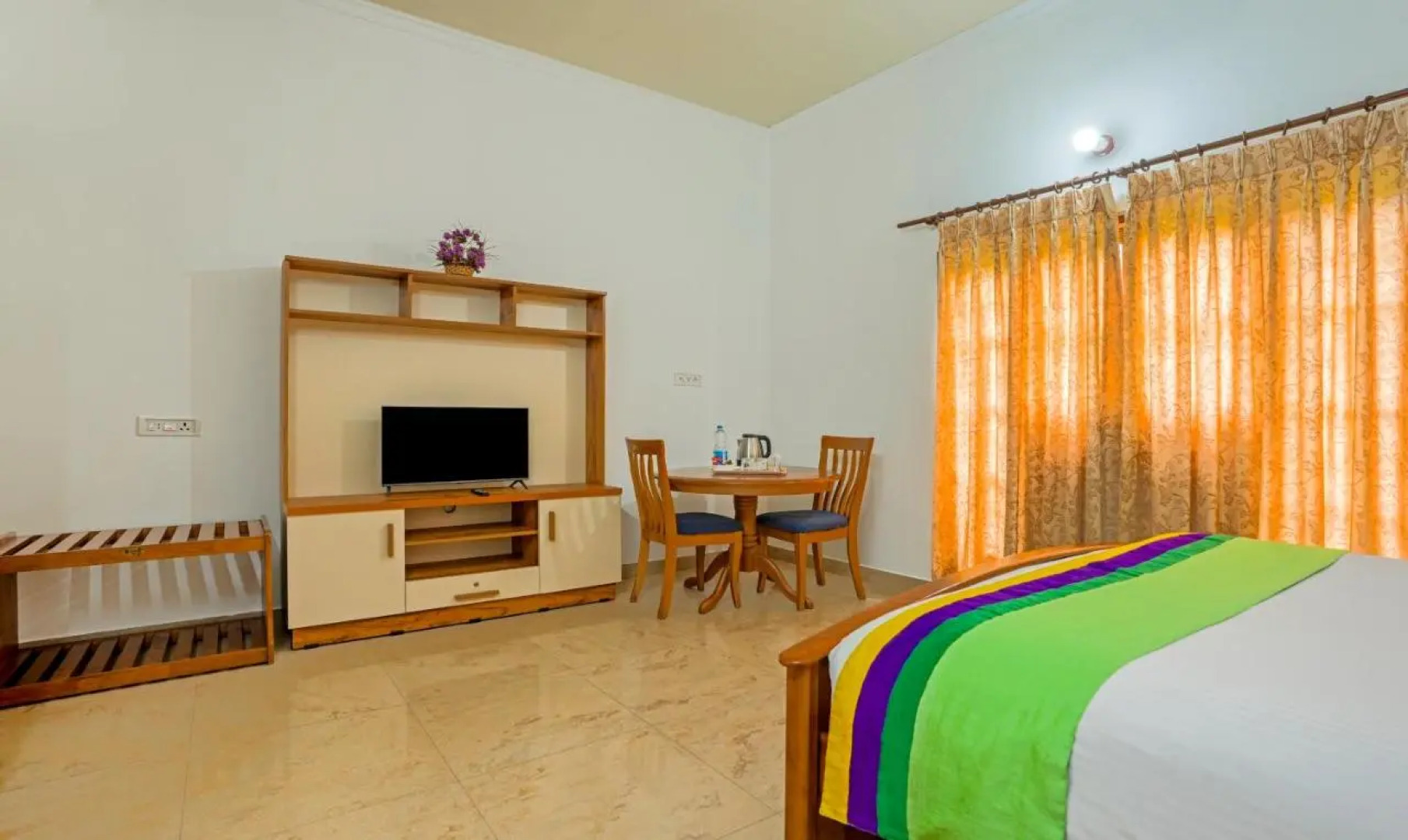 Itsy Hotels Classiyo Munnar Crown Resorts