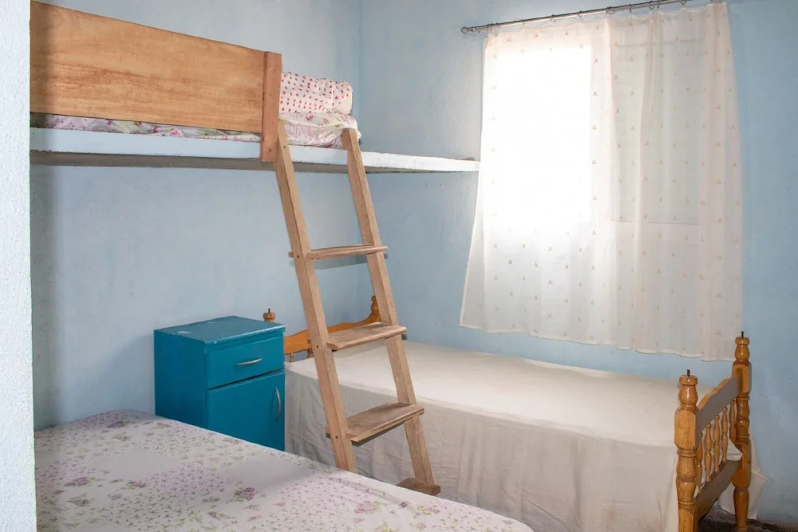 P004 Casa c 3 Dorm. Apenas 150m da Praia