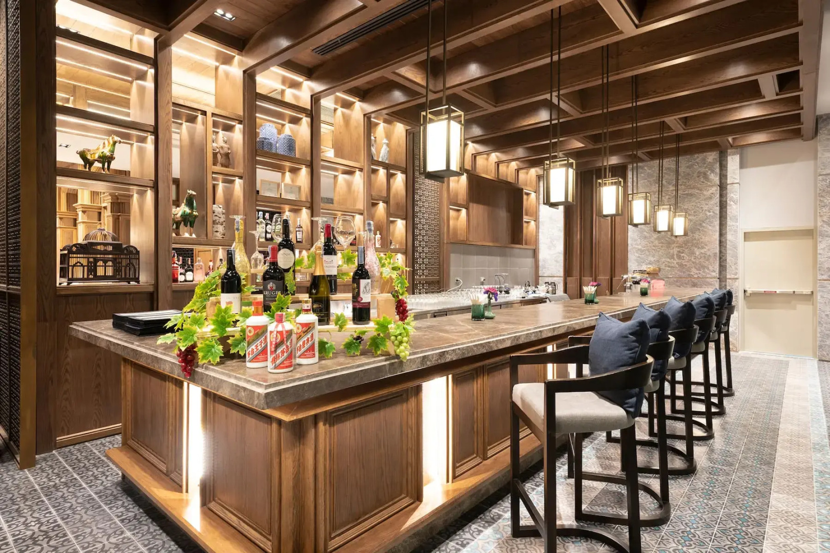 Ramada Plaza By Wyndham Chao Fah