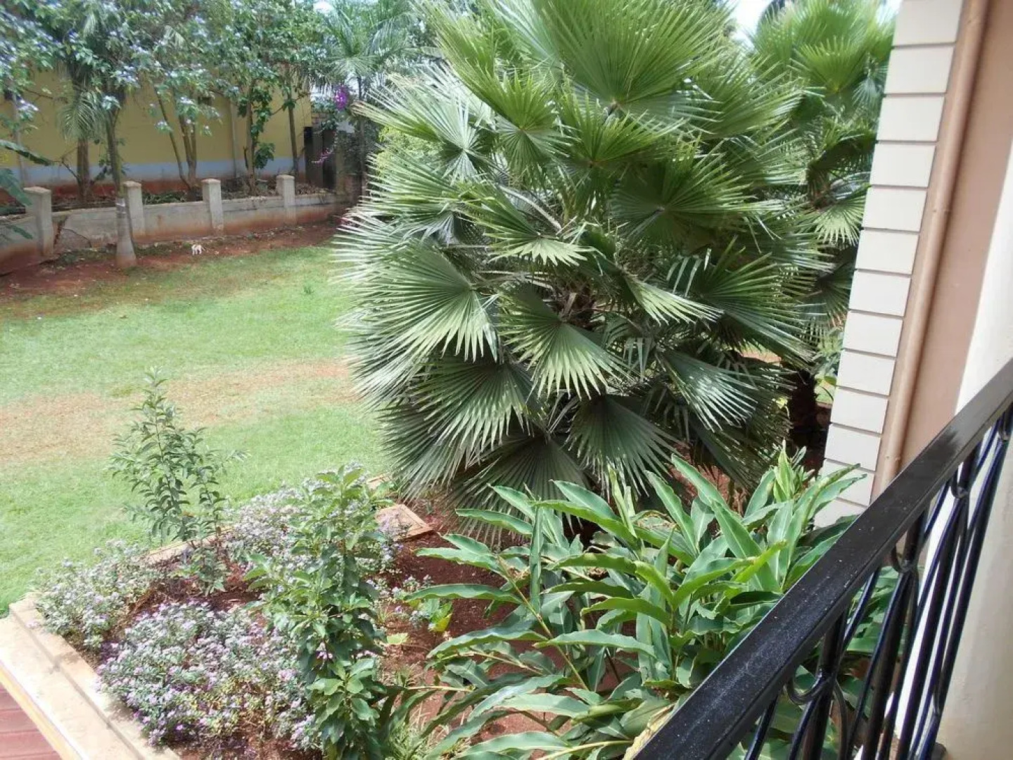 Ci'Sand Suites Hotel