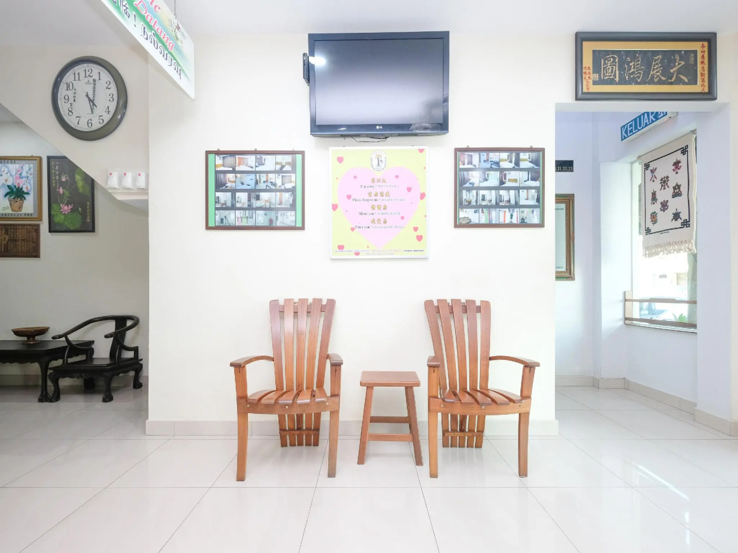 OYO 89877 Sun Triang Hotel