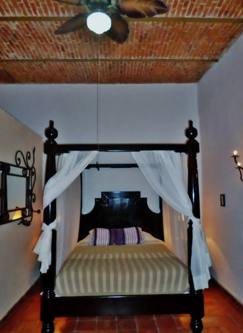 Hotel Rosa Morada